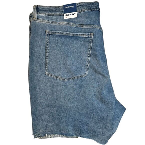 NWT Old Navy Plus Size Curvy O G Straight High Rise Cut Off Denim Shorts Size 28 - Picture 3 of 10